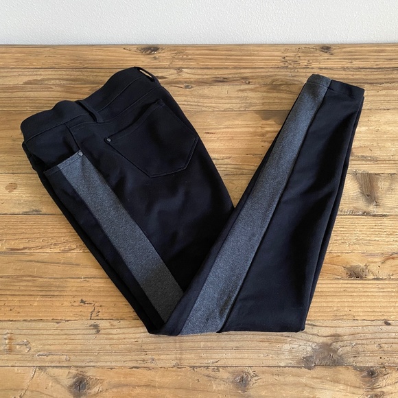 DKNY Jeans Women's Black with Gray Stripe Down Tapered Leg Stretch Pants Sz 2 - Picture 9 of 13